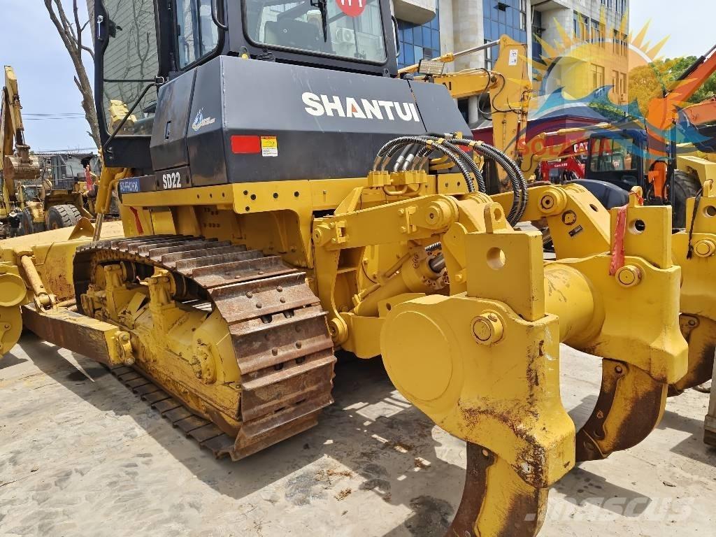 Shantui SD 22 بلدوزرات مجنزرة