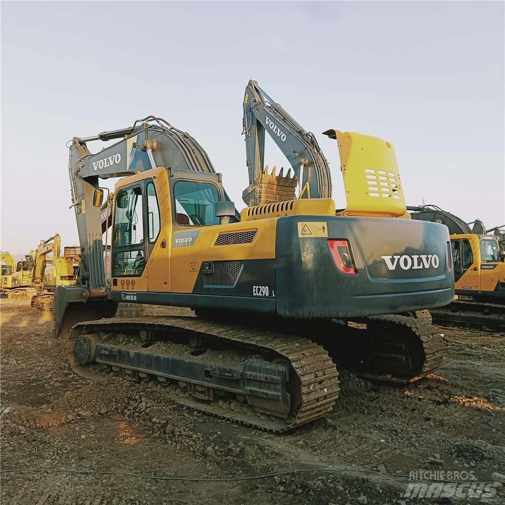 Volvo EC 290 B LC حفارات زحافة