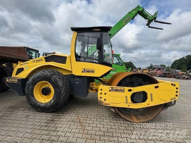 Bomag BW 213 D -5 مداحل أحادية الأسطوانة