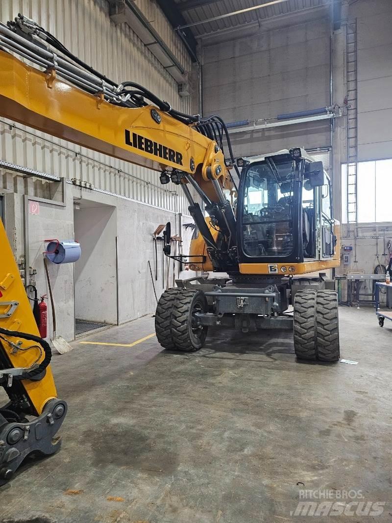 Liebherr A920 حفارات بعجل