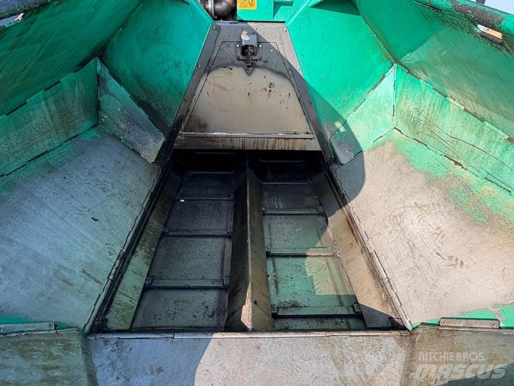 Vögele SUPER 2100-3i معدات السفلتة