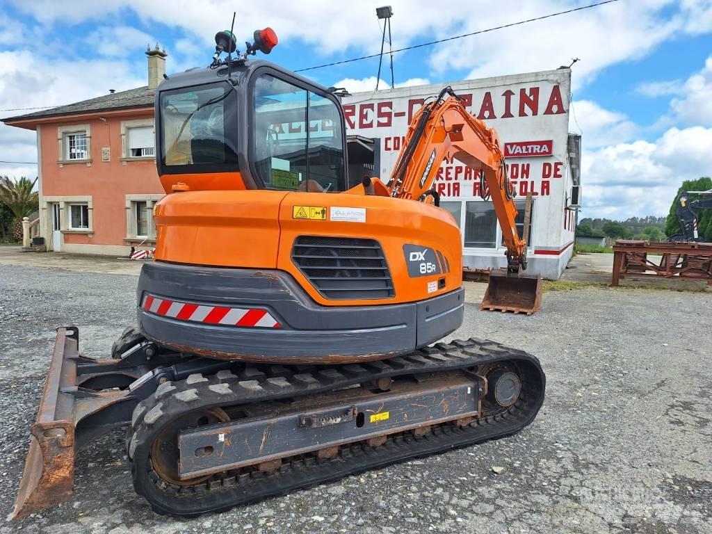 Doosan DX 85 R حفارات زحافة