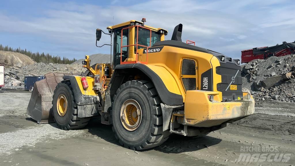 Volvo L 260 H لوادر بعجل