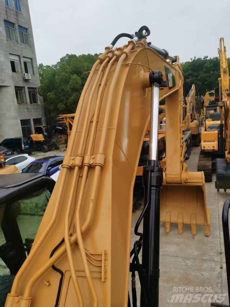 CAT 336D حفارات زحافة