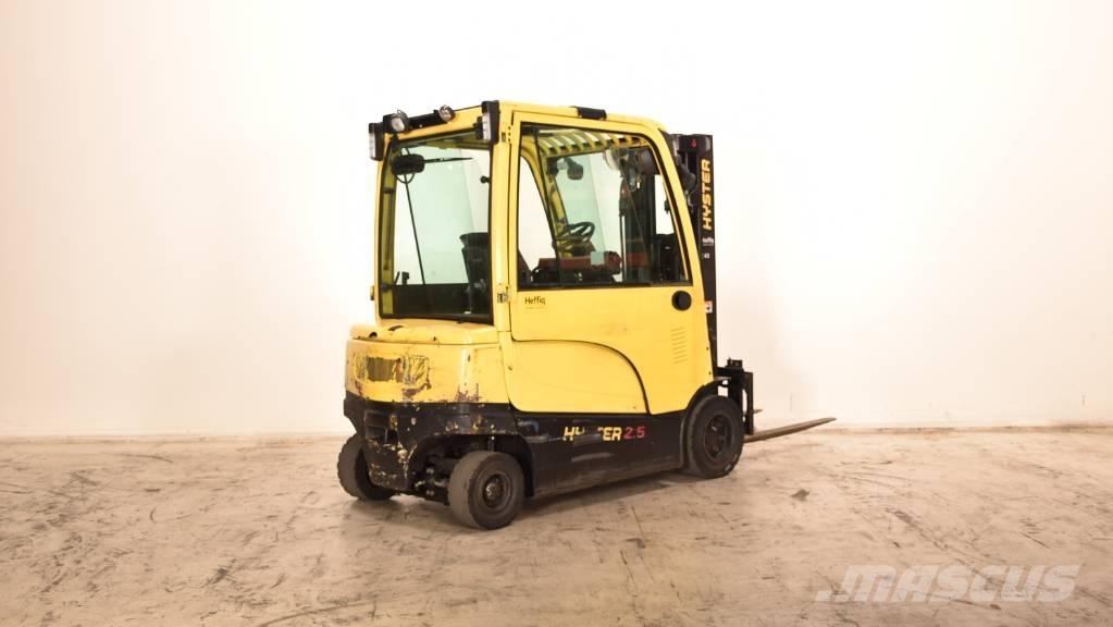 Hyster J2.5XN شاحنات ذات رافعات شوكية تعمل بالكهرباء