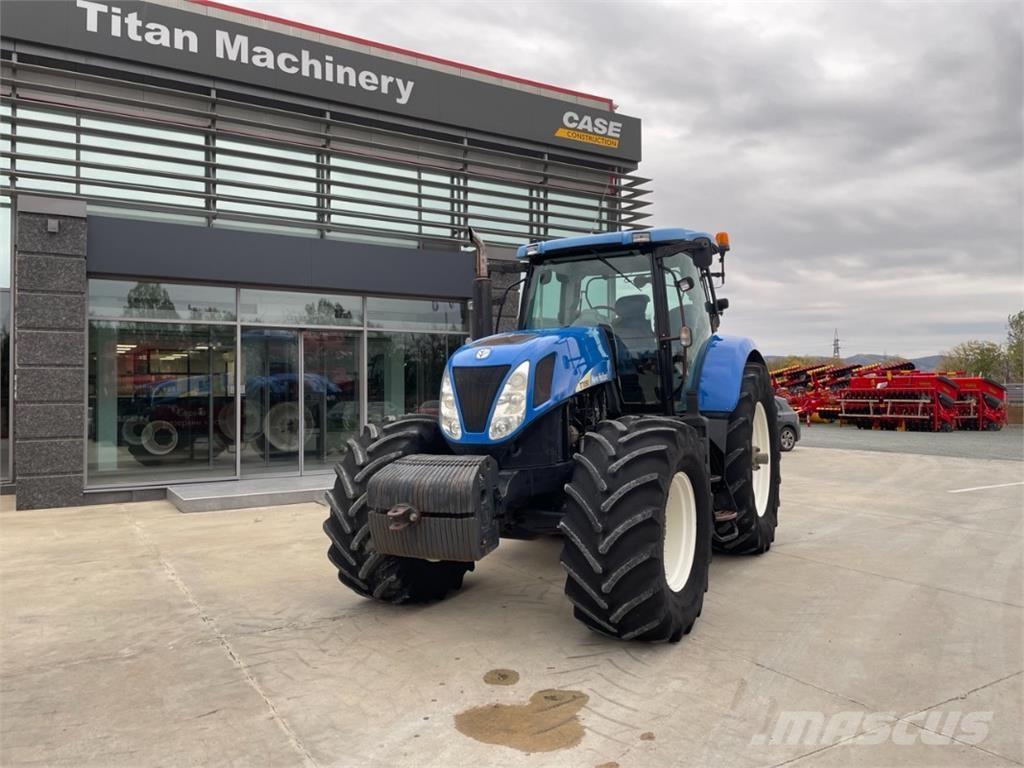 New Holland T7050 الجرارات