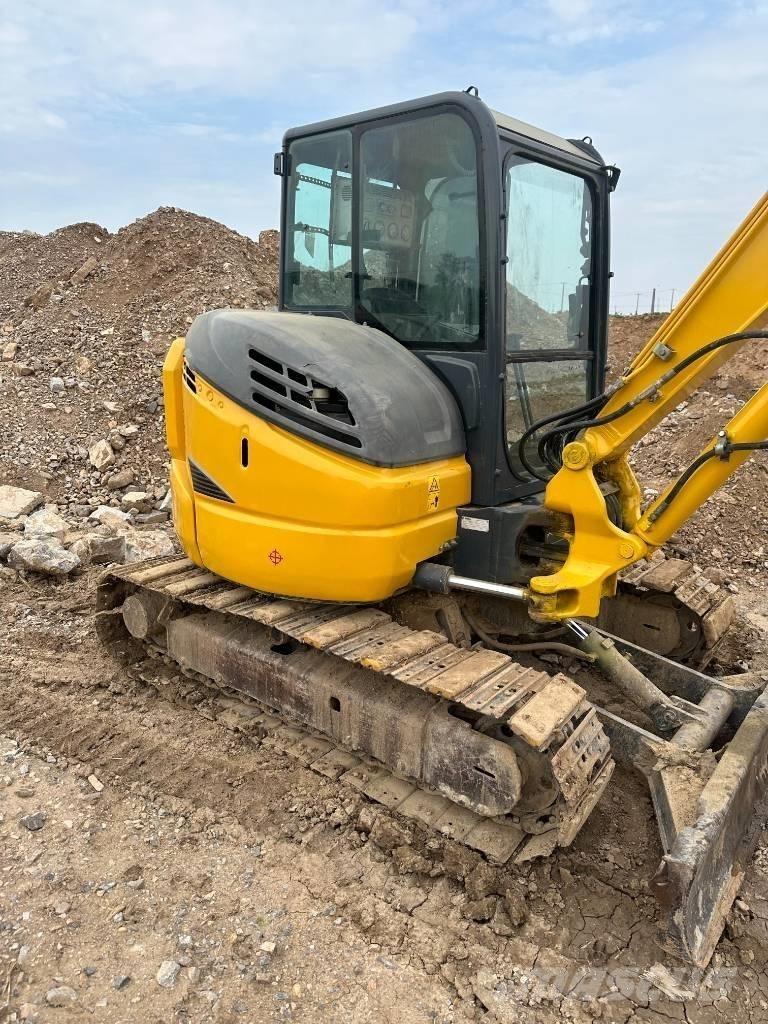 Kobelco SK 55 حفارات صغيرة أقل من 7 طن (حفارات صغيرة)