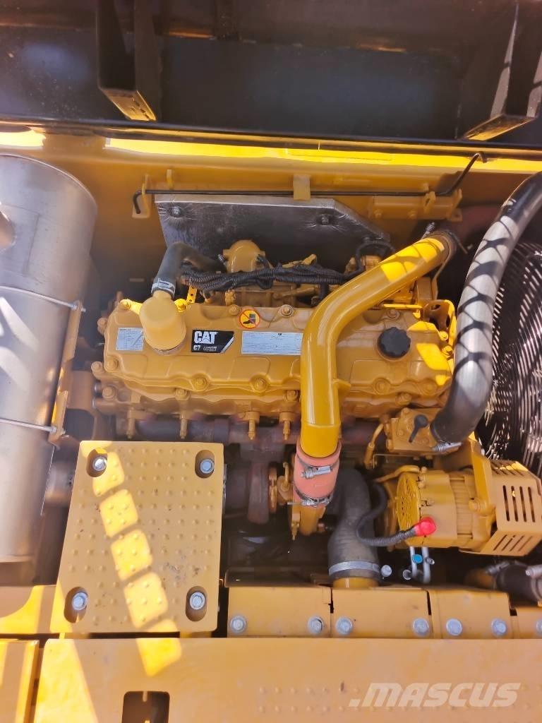 CAT 330D2L حفارات زحافة