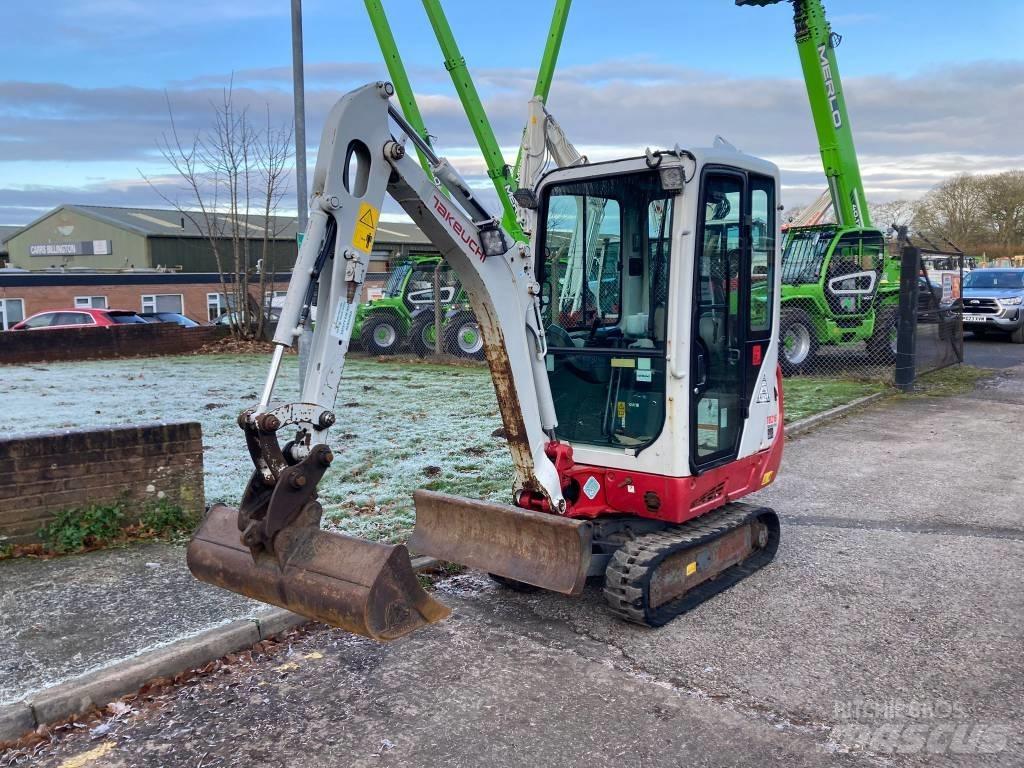 Takeuchi TB216 حفارات صغيرة أقل من 7 طن (حفارات صغيرة)