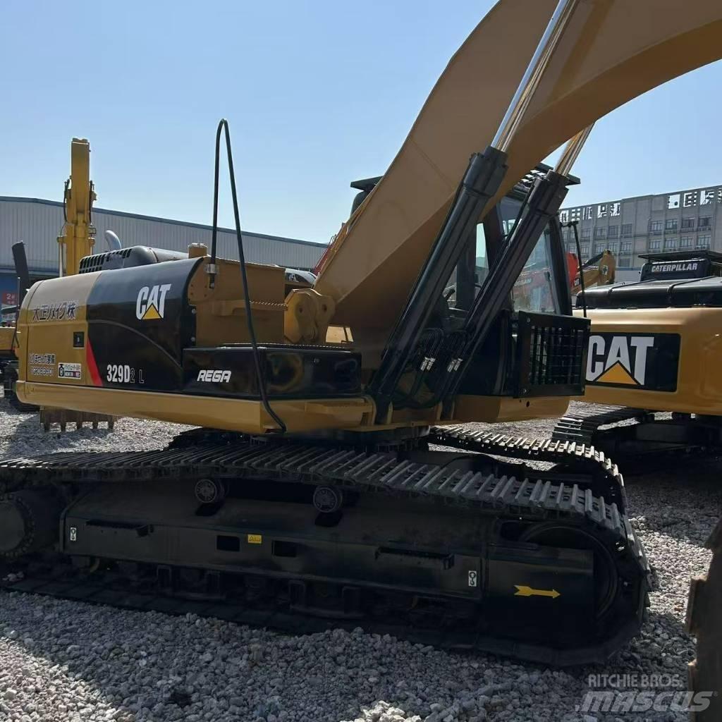 CAT 329 D 2L حفارات زحافة