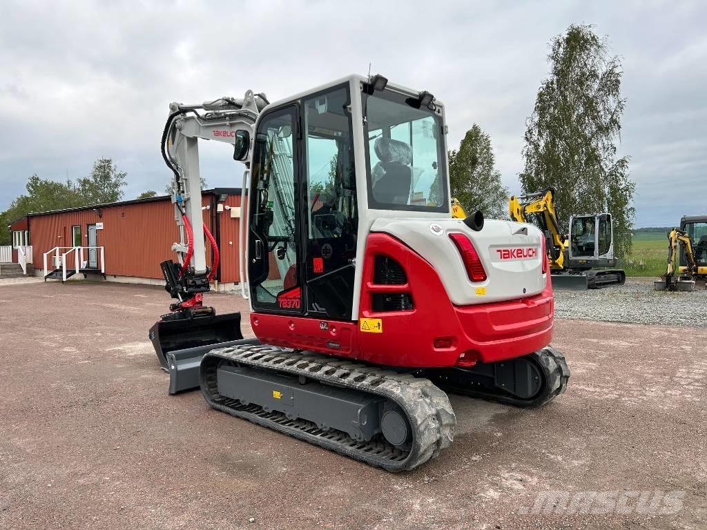 Takeuchi TB370 حفارات وسط 7 طن - 12 طن