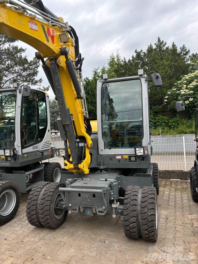 Wacker Neuson EW 65 حفارات بعجل
