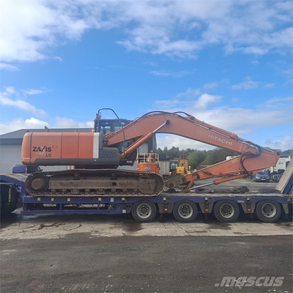 Hitachi ZX 210 LC-3 حفارات زحافة
