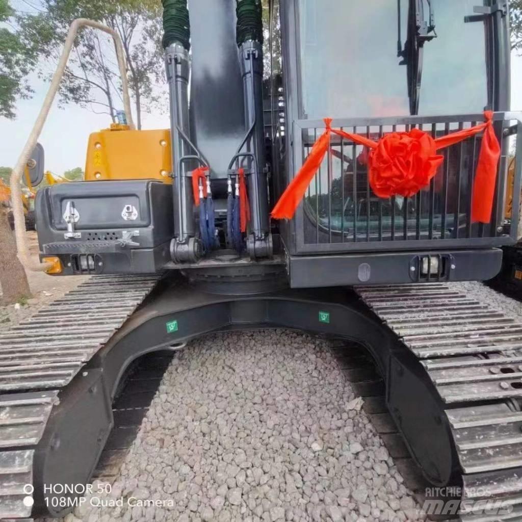 Volvo EC 140 حفارات زحافة