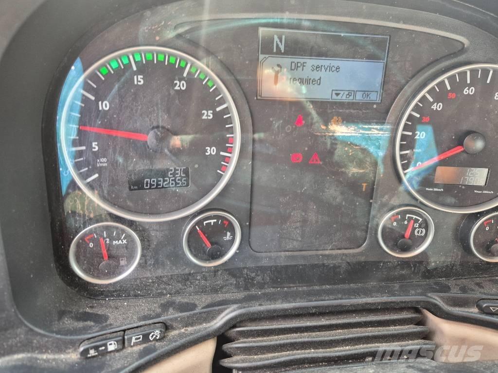 Ruthmann T 330 المنصات الهوائية المثبتة على شاحنة