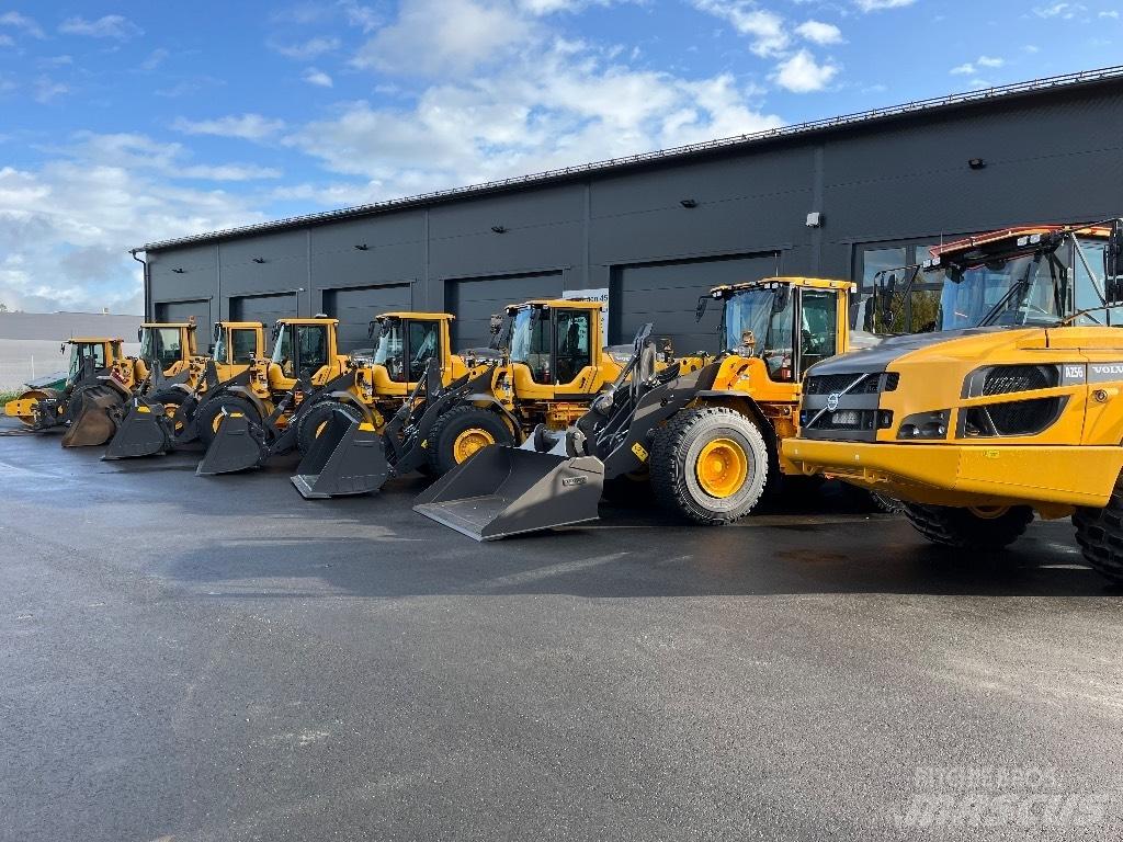 Volvo L 110 H لوادر بعجل