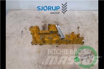 CAT 906 M Manifold محركات
