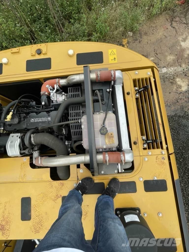 XCMG XE 200 DA حفارات زحافة