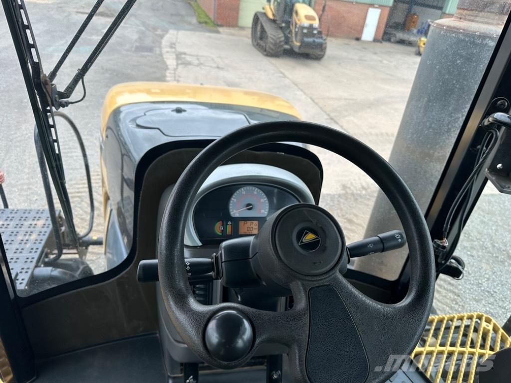 Challenger MT855C الجرارات