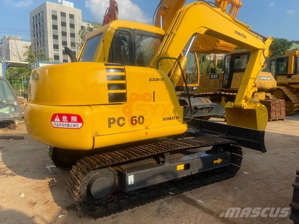Komatsu PC 60 حفارات زحافة