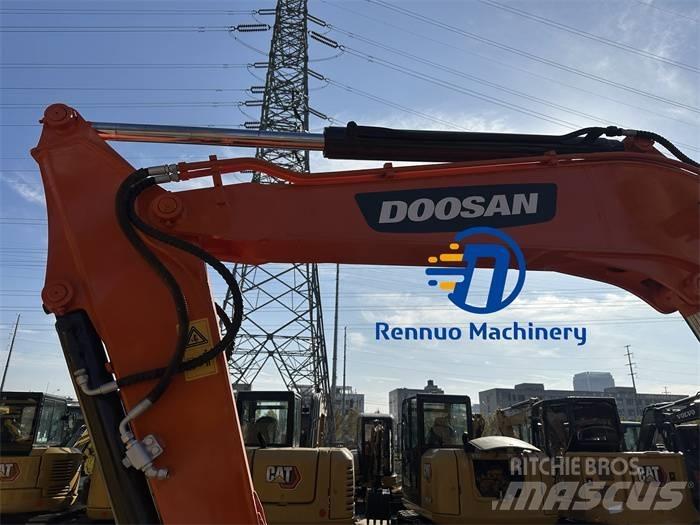 Doosan DX 60 حفارات صغيرة أقل من 7 طن (حفارات صغيرة)