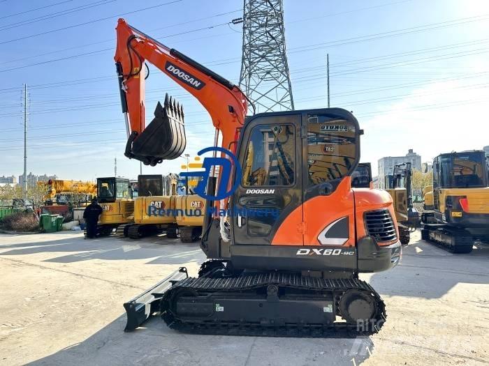 Doosan DX 60 حفارات صغيرة أقل من 7 طن (حفارات صغيرة)