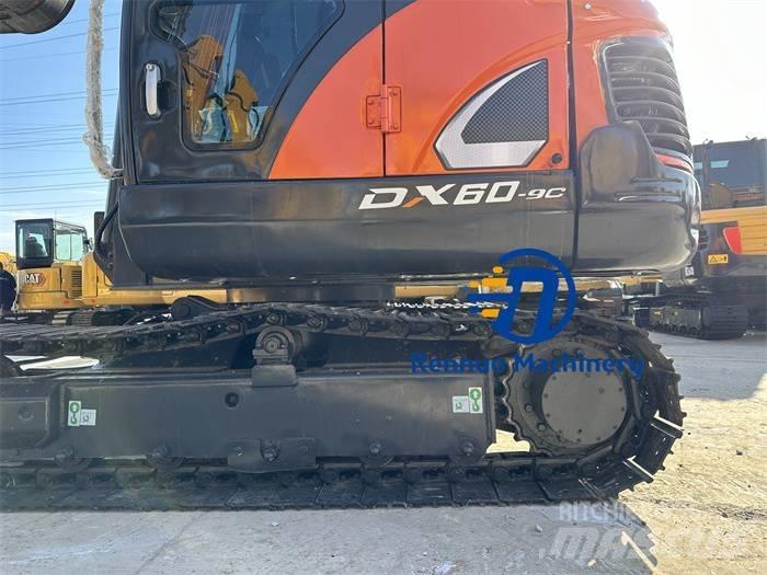 Doosan DX 60 حفارات صغيرة أقل من 7 طن (حفارات صغيرة)