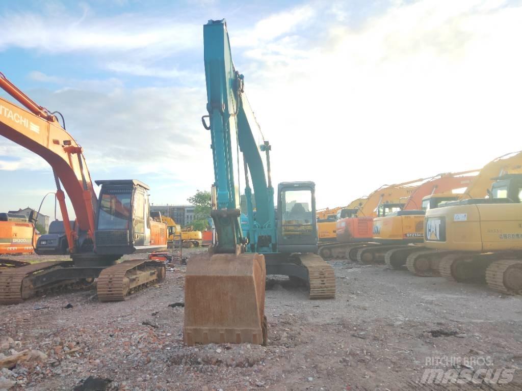 Kobelco SK 200-8 حفارات زحافة