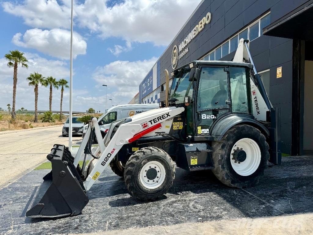 Terex 820 لوادر ذات جرافات عكسية