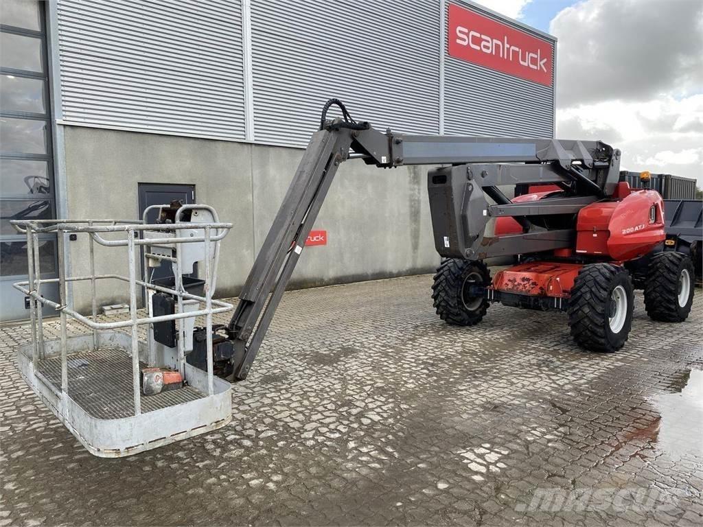 Manitou 200ATJ RC رافعات سلة مفصلية