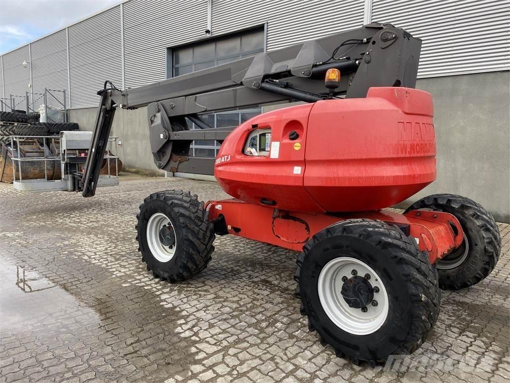 Manitou 200ATJ RC رافعات سلة مفصلية