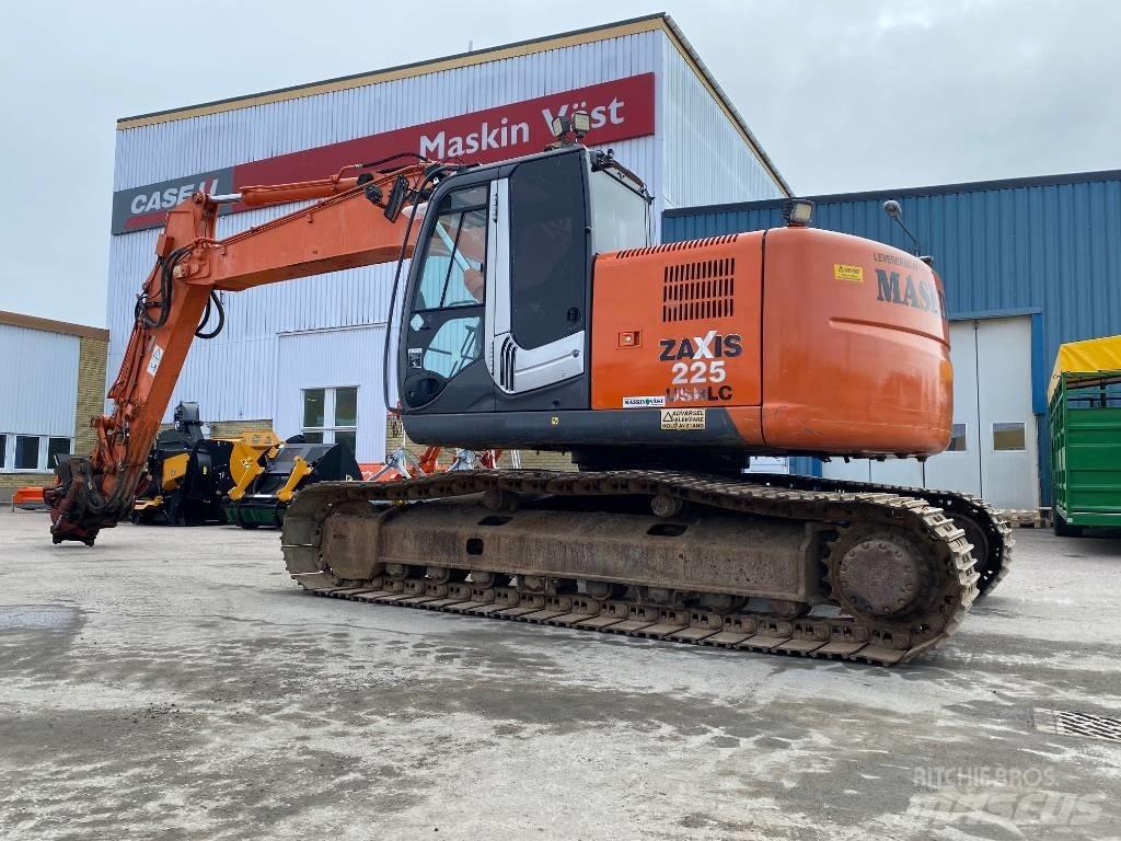 Hitachi ZAXIS 225 حفارات زحافة