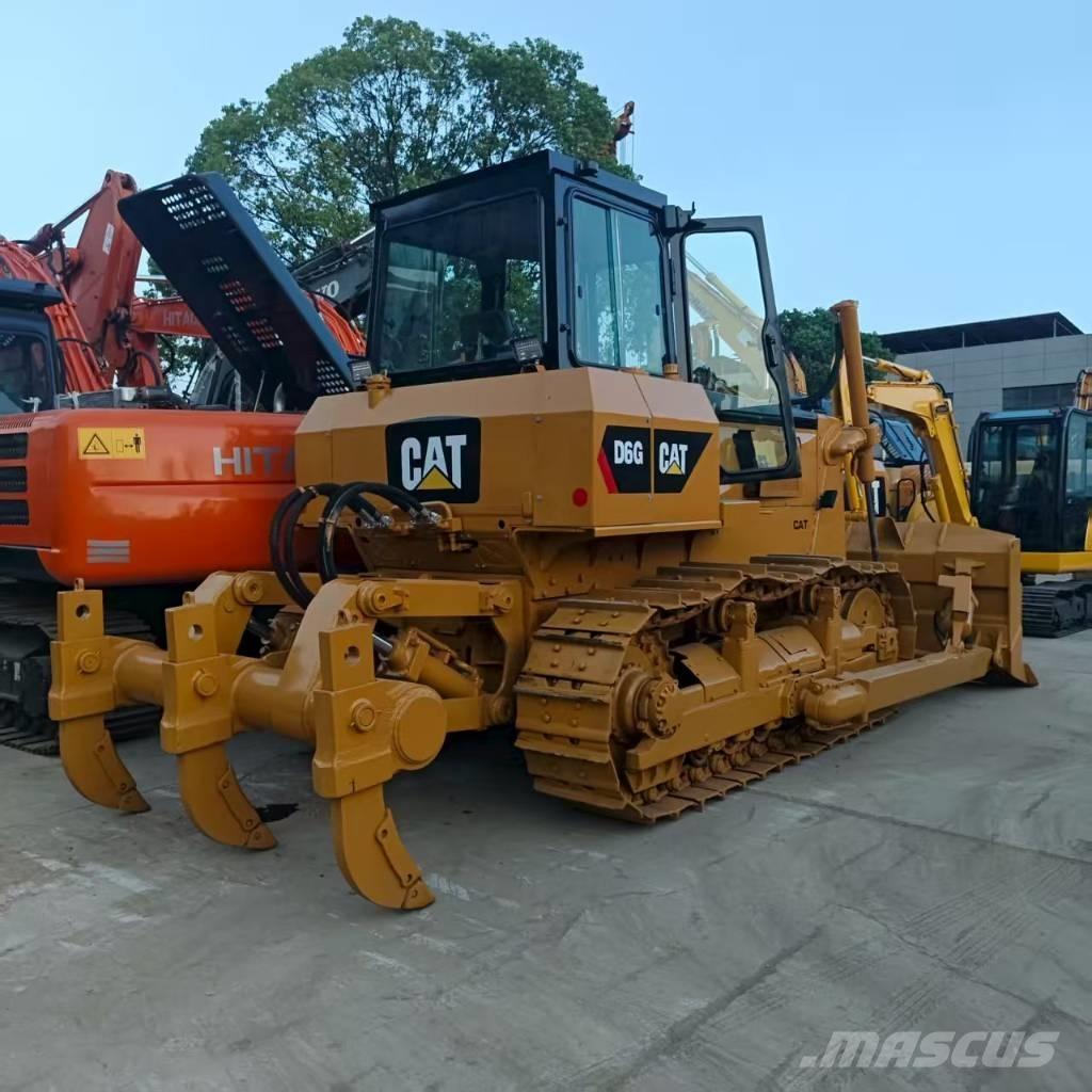 CAT D 6 G معدات تمهيد الطرق