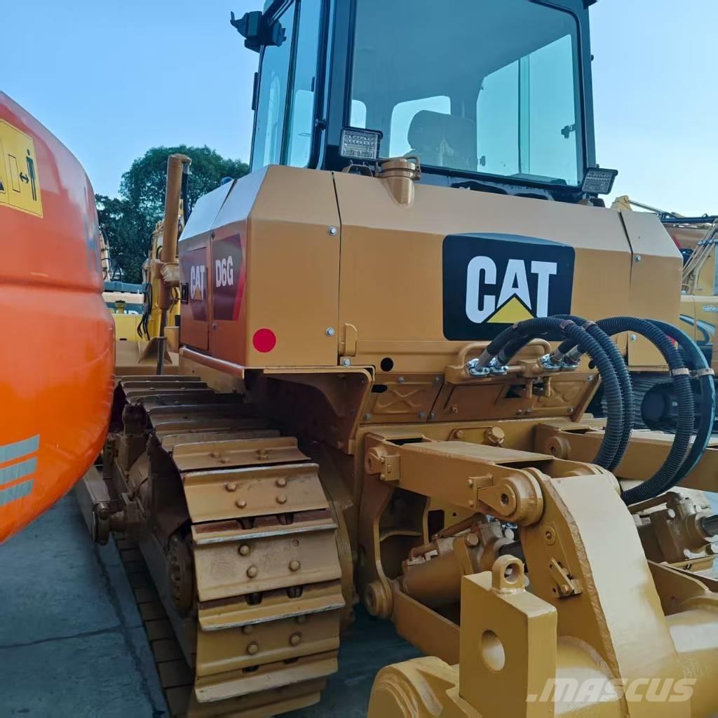 CAT D 6 G معدات تمهيد الطرق