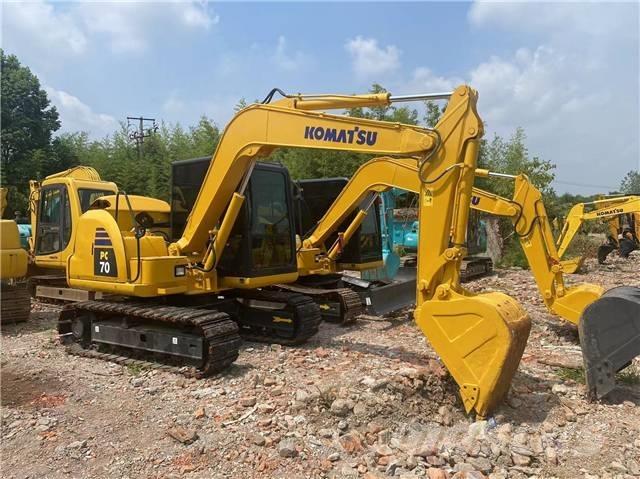 Komatsu pc70-8 حفارات زحافة