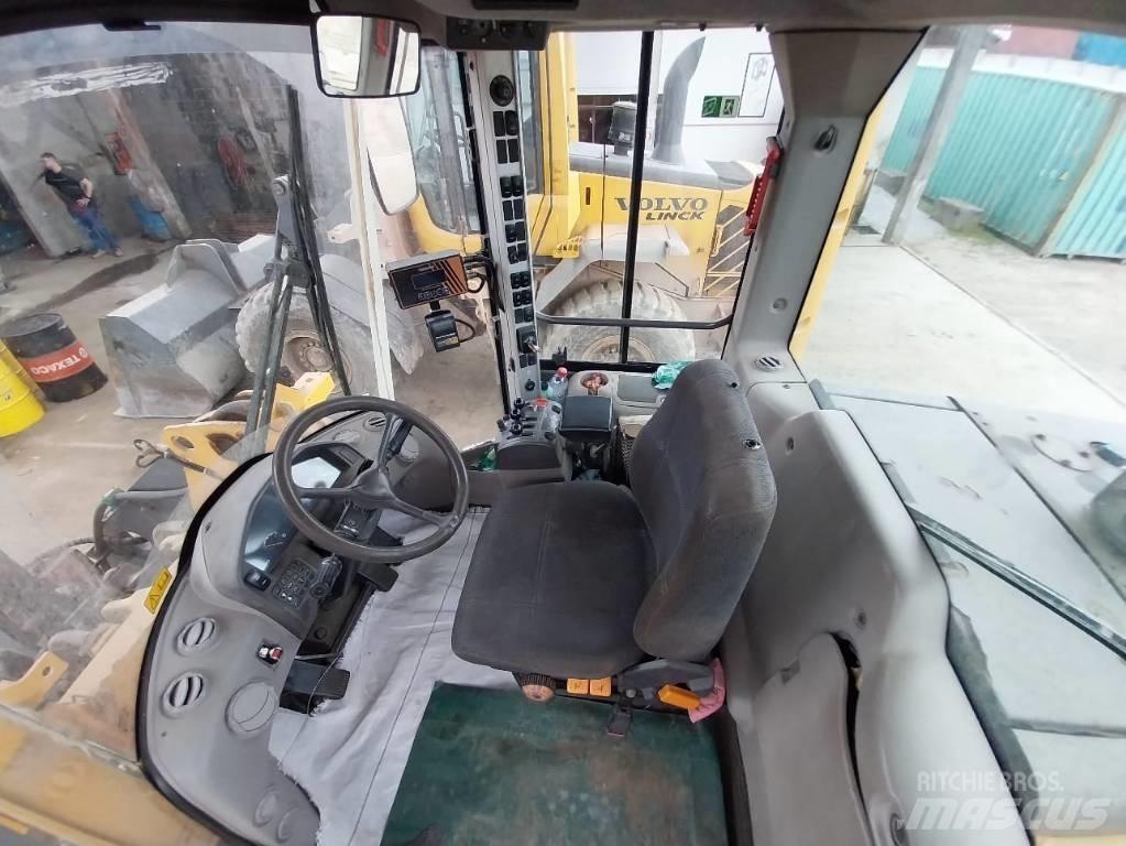 Volvo L 60 F لوادر بعجل