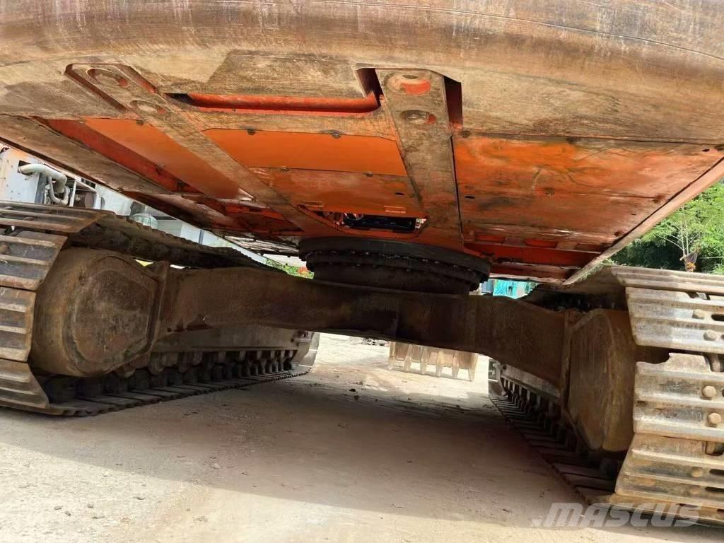 Doosan DX300LC حفارات طويلة الذراع