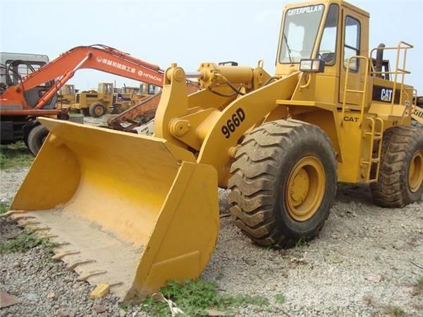 CAT 966 C 966 D لوادر بعجل