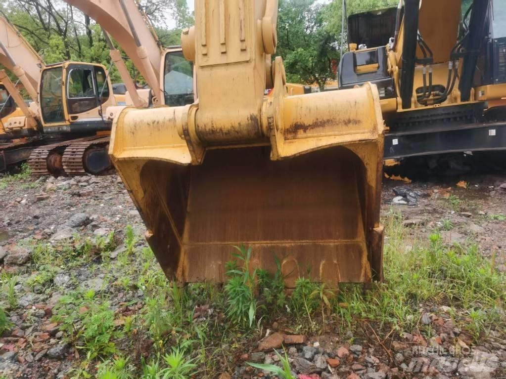 Komatsu PC 350-7 حفارات زحافة