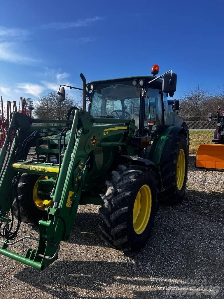 John Deere 5070 M الجرارات