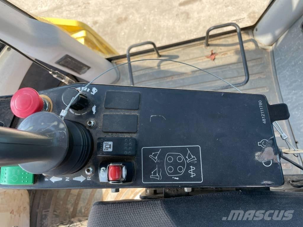 Dynapac CA3500D مداحل أحادية الأسطوانة