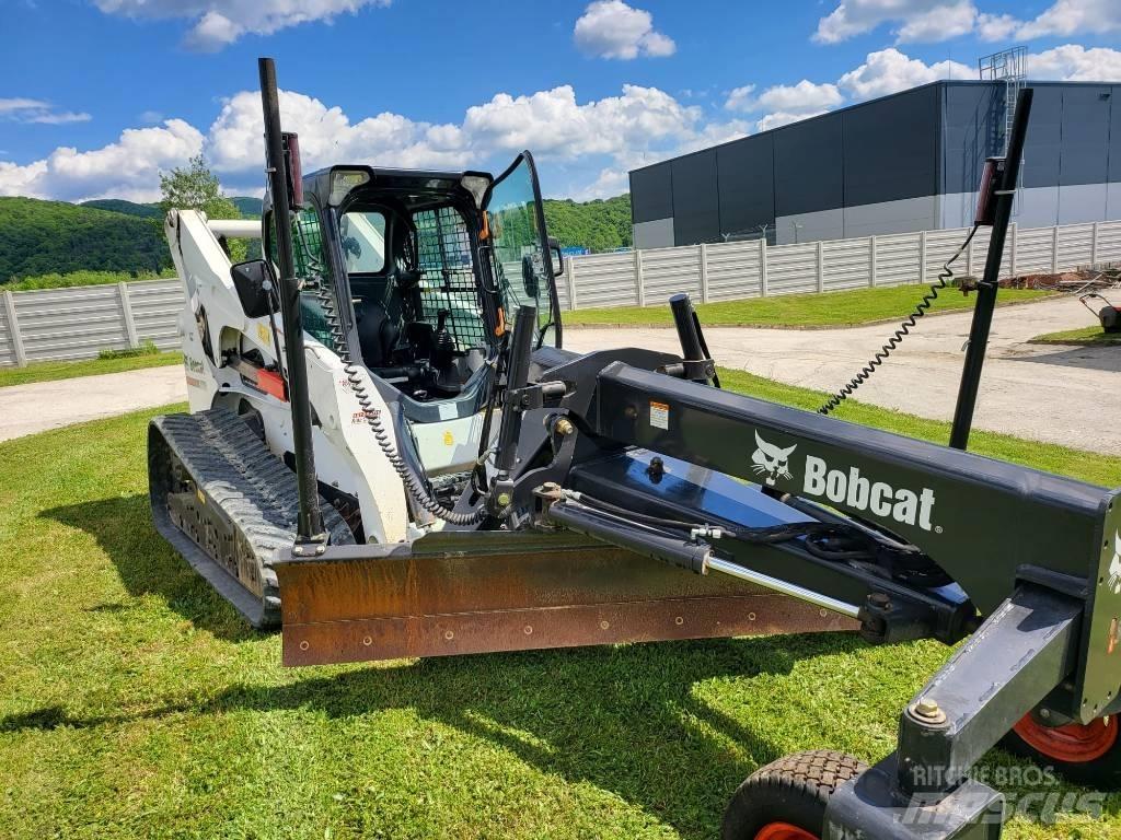 Bobcat T 870 لوادر انزلاقية التوجيه