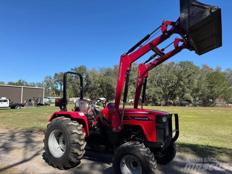 Mahindra 4540 الجرارات