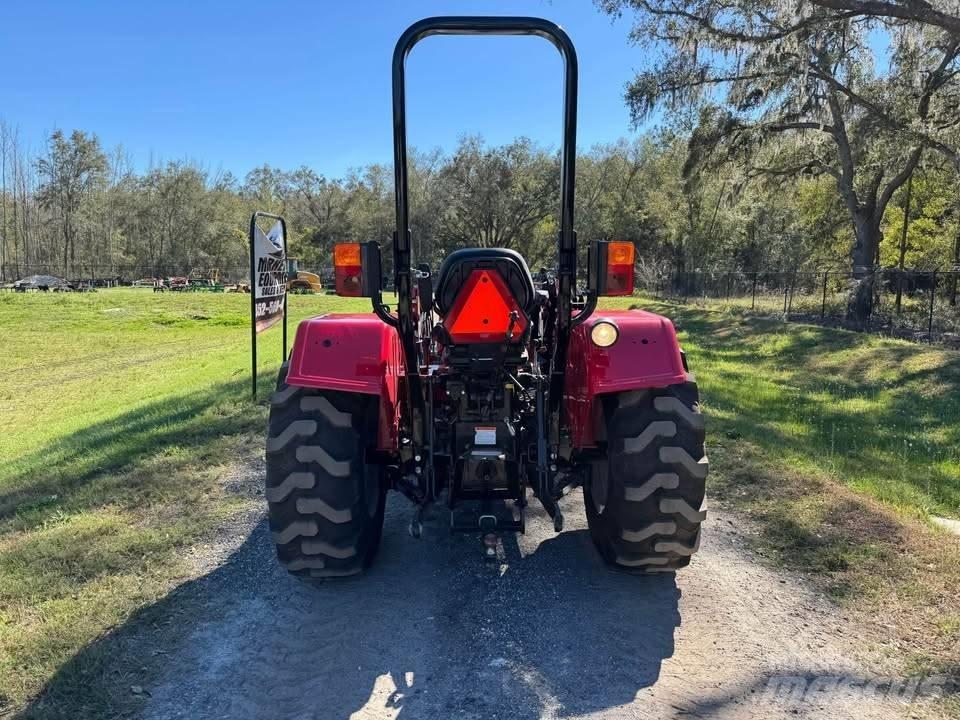 Mahindra 4540 الجرارات