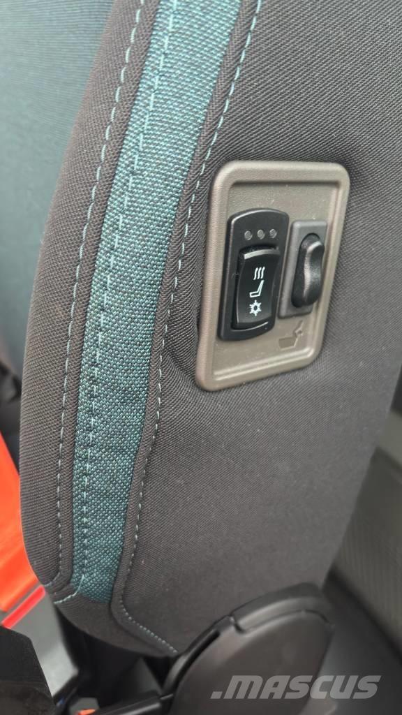 Volvo EC 300 FL حفارات زحافة