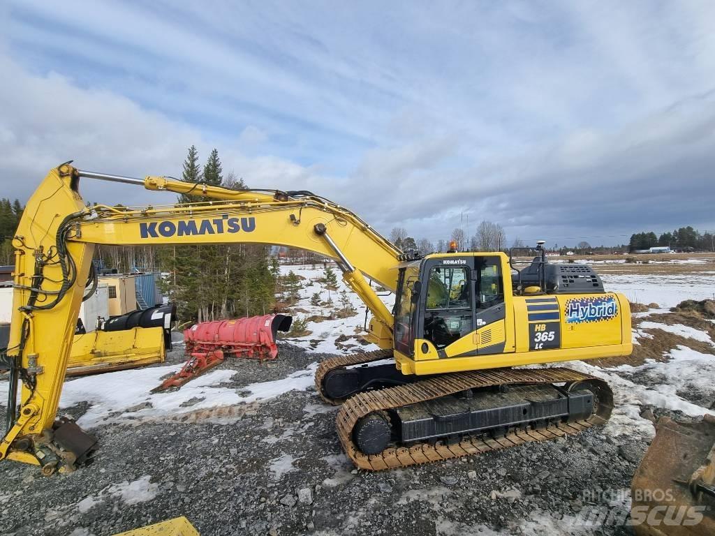 Komatsu HB 365 LC حفارات زحافة