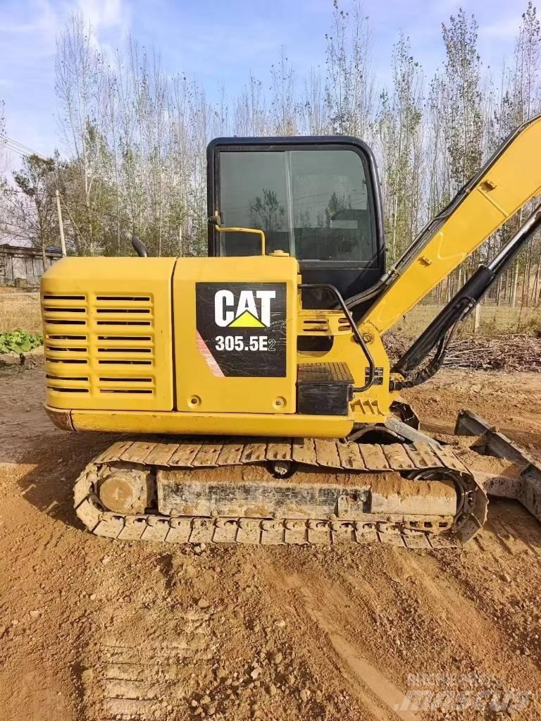 CAT 305.5 E2 حفارات صغيرة أقل من 7 طن (حفارات صغيرة)