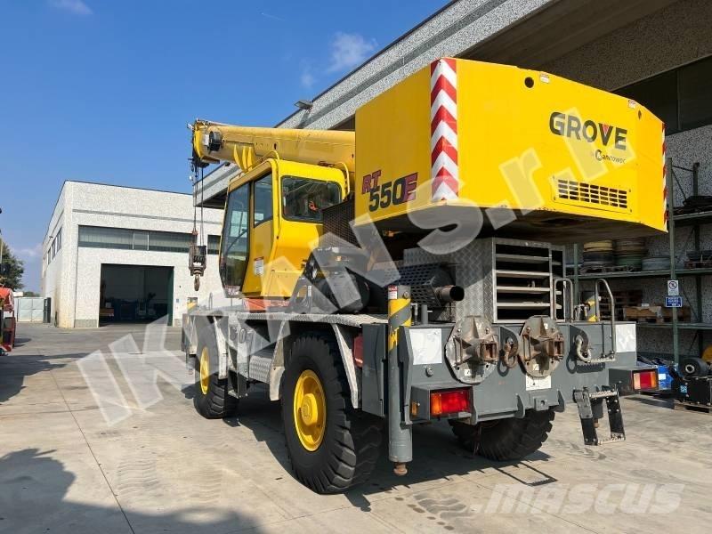 Grove RT550E رافعات الطرق الوعرة