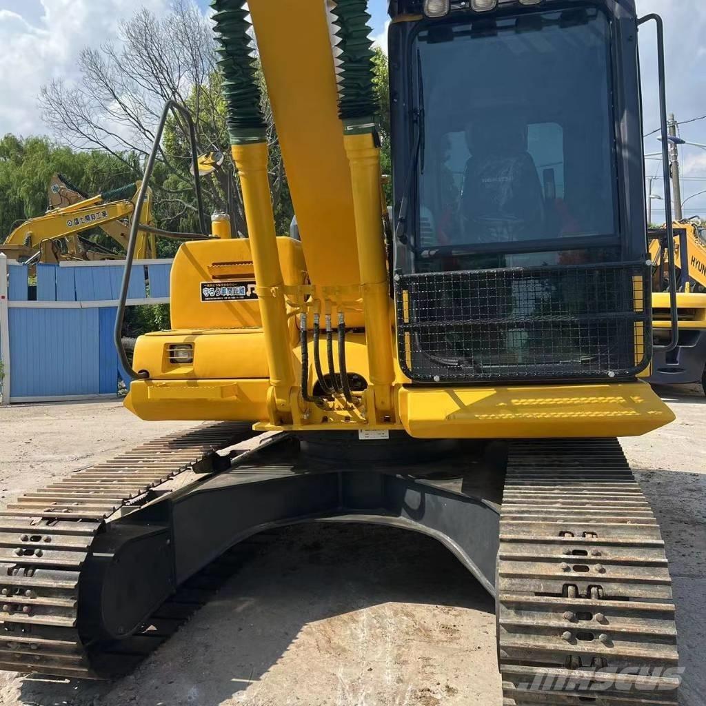 Komatsu PC 130-7 حفارات زحافة