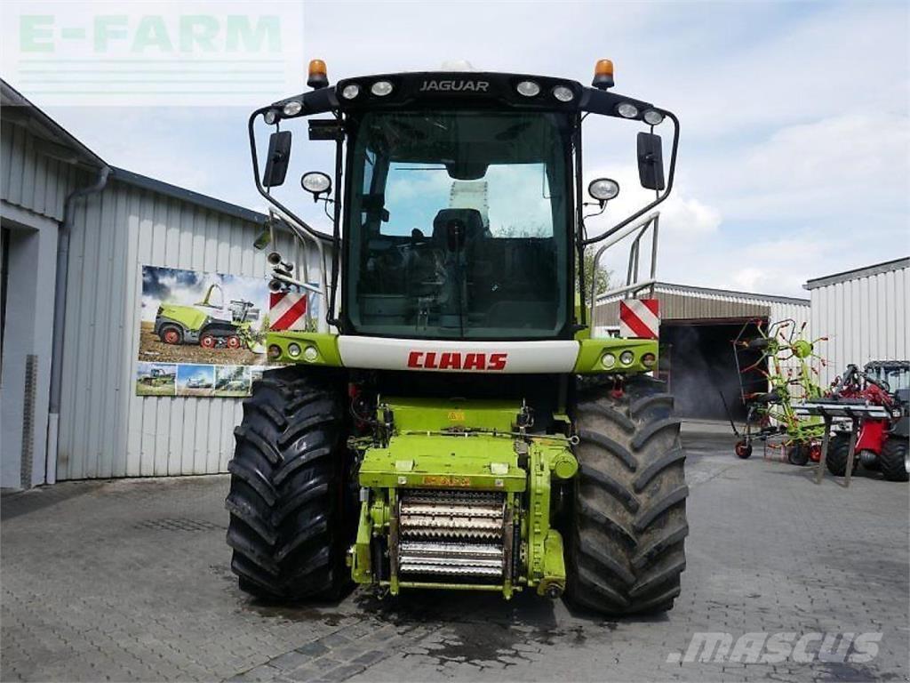 CLAAS jaguar 930 علافات ذاتية الدفع